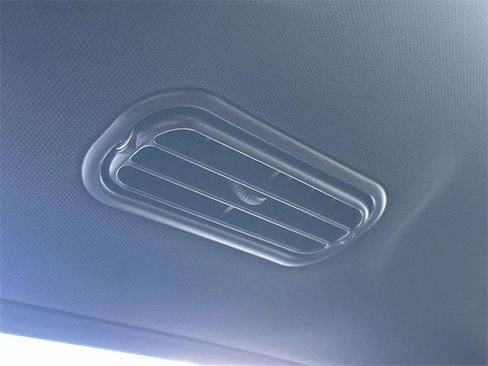 Used 2022 Ford Expedition Limited image 21