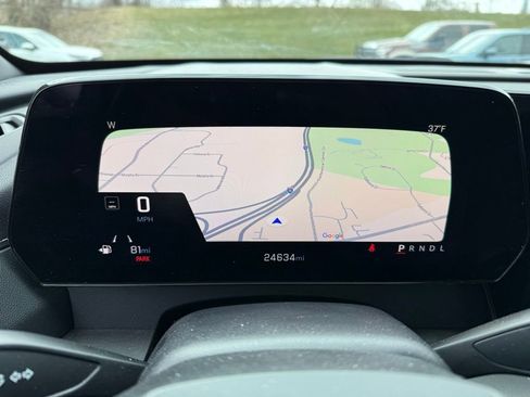 Used 2024 Chevrolet Traverse LS image 9