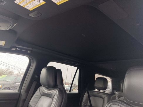 Certified 2022 Lincoln Navigator Reserve image 23