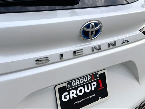 Used 2024 Toyota Sienna Limited AWD/4WD image 33