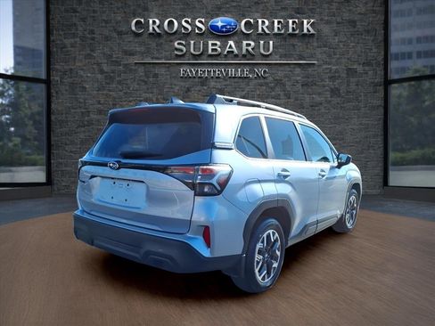 Used 2025 Subaru Forester Premium w/ Convenience Package #1 AWD/4WD image 27