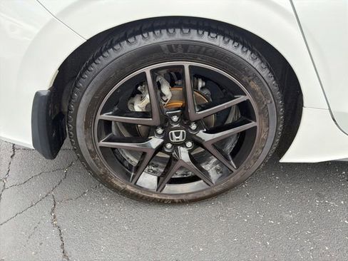 Used 2023 Honda Civic Sport Touring image 8
