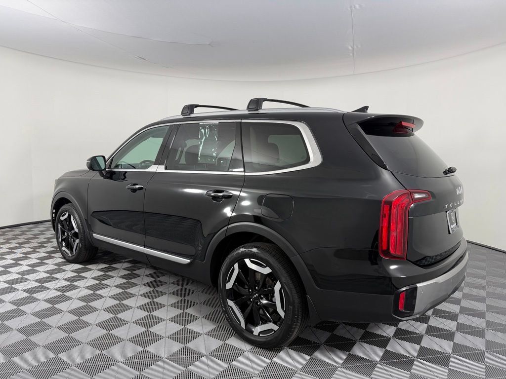 Used 2024 Kia Telluride S w/ S Sunroof Package AWD/4WD image 5