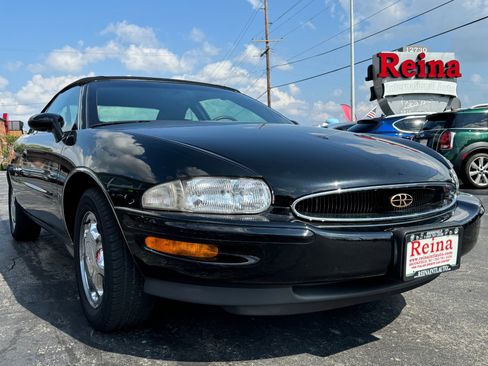 Used 1998 Buick Riviera Supercharged Coupe w/ Prestige Opt Pkg image 40