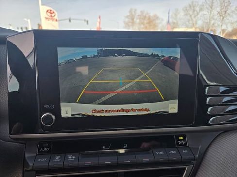 Certified 2025 Toyota Camry SE image 15