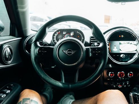 Used 2022 MINI Cooper Clubman S w/ Premium Package AWD/4WD image 21
