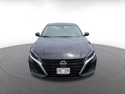 Used 2025 Nissan Altima 2.5 SV FWD image 4