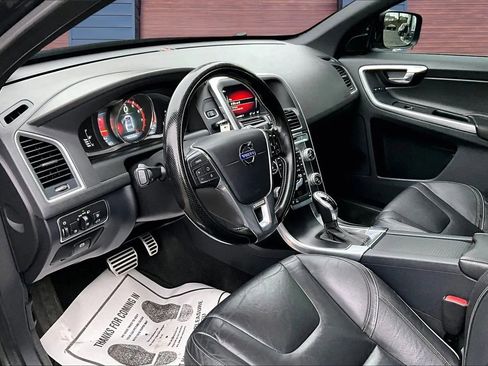 Used 2015 Volvo XC60 T6 R-Design w/ Proximity Package image 13