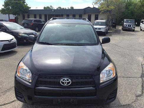 Used 2012 Toyota RAV4 FWD w/ Value Pkg image 2