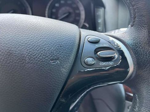 Used 2011 INFINITI M37 w/ Premium Pkg RWD image 21