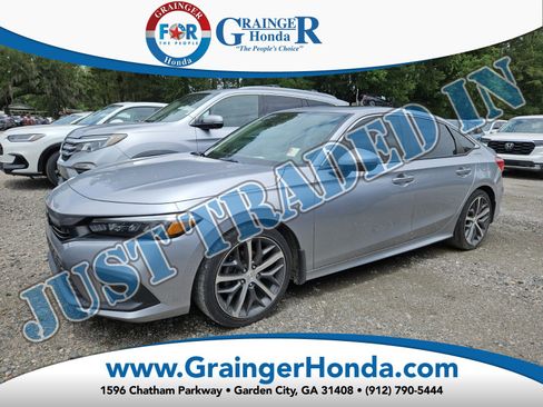 Used 2022 Honda Civic Touring image 1