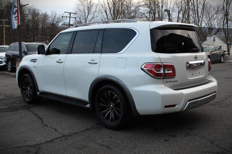 Used 2018 Nissan Armada Platinum w/ Interior Lighting Package AWD/4WD image 3