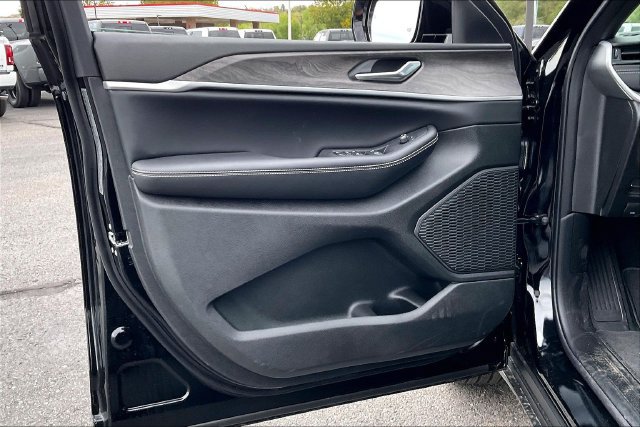 New 2026 Jeep Grand Cherokee 4WD image 24