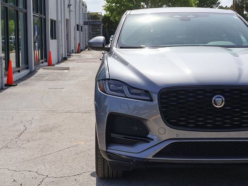 Used 2022 Jaguar F-PACE S AWD/4WD image 15