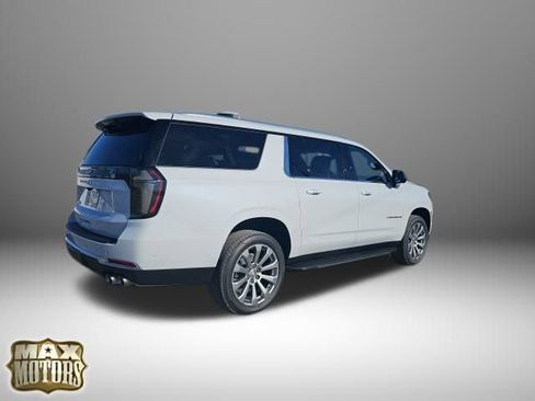New 2026 Chevrolet Suburban Premier w/ Sun And Tow Package image 14