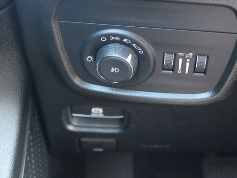 Used 2024 Jeep Grand Cherokee L Limited w/ Luxury Tech Group II image 44