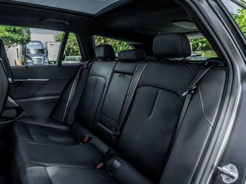 Used 2025 BMW M5 Touring image 21