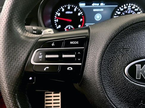 Used 2019 Kia Stinger GT1 image 17