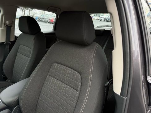 Certified 2025 Honda HR-V LX image 29