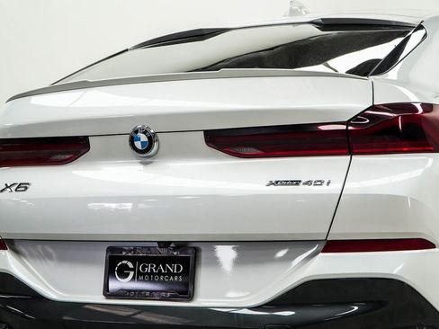 Used 2023 BMW X6 xDrive40i w/ M Sport Package image 13