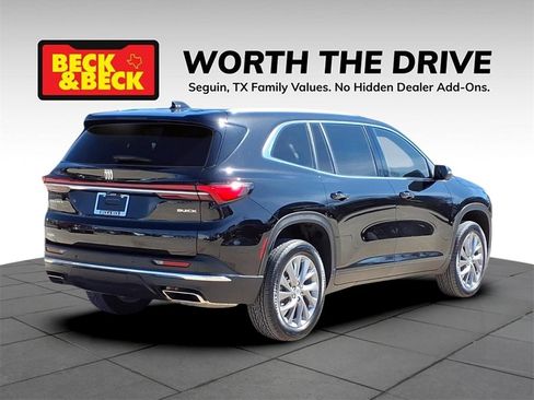 Used 2025 Buick Enclave Preferred image 5