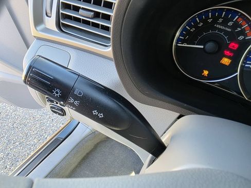 Used 2010 Subaru Forester 2.5X Premium w/ Popular Equipment Group 1A AWD/4WD image 29