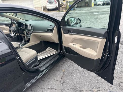 Used 2020 Hyundai Elantra Value Edition image 28
