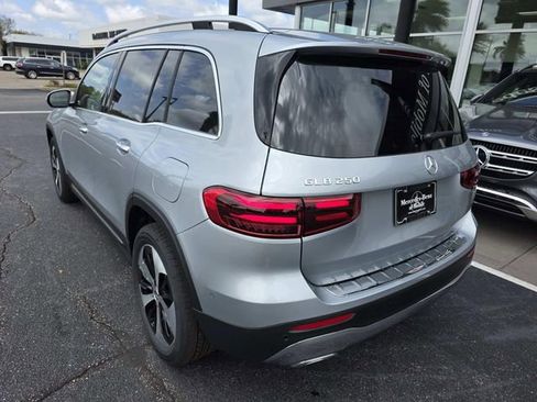 New 2026 Mercedes-Benz GLB 250 GLB 250 image 3