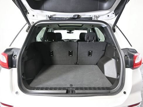 Used 2019 Chevrolet Equinox LT w/ Sun & Navigation Package AWD/4WD image 16