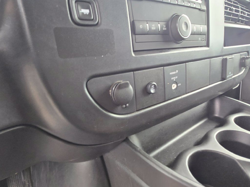 Used 2025 GMC Savana 2500 w/ Driver Convenience Package RWD image 12
