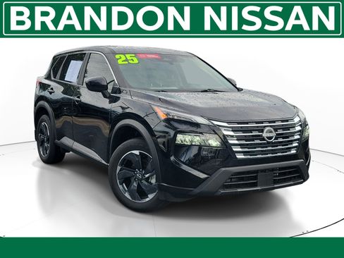 Certified 2025 Nissan Rogue SV FWD image 1