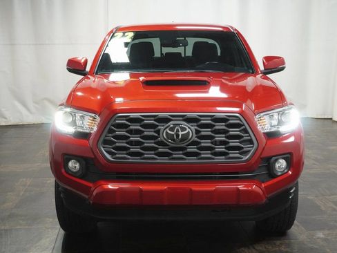 Certified 2022 Toyota Tacoma TRD Sport image 8