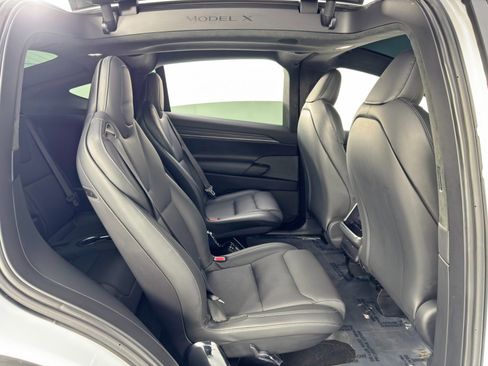 Used 2023 Tesla Model X image 43