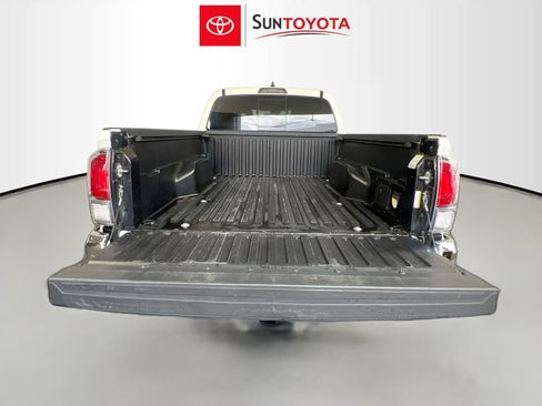 Used 2021 Toyota Tacoma TRD Off-Road image 34
