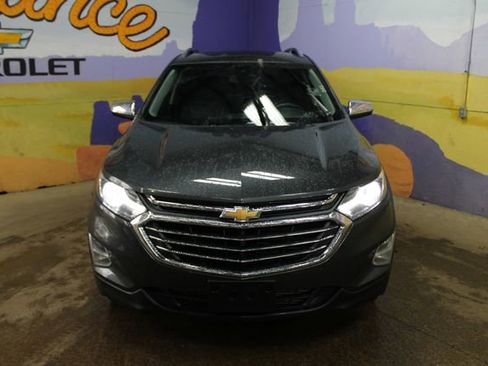 Used 2018 Chevrolet Equinox Premier AWD/4WD image 3