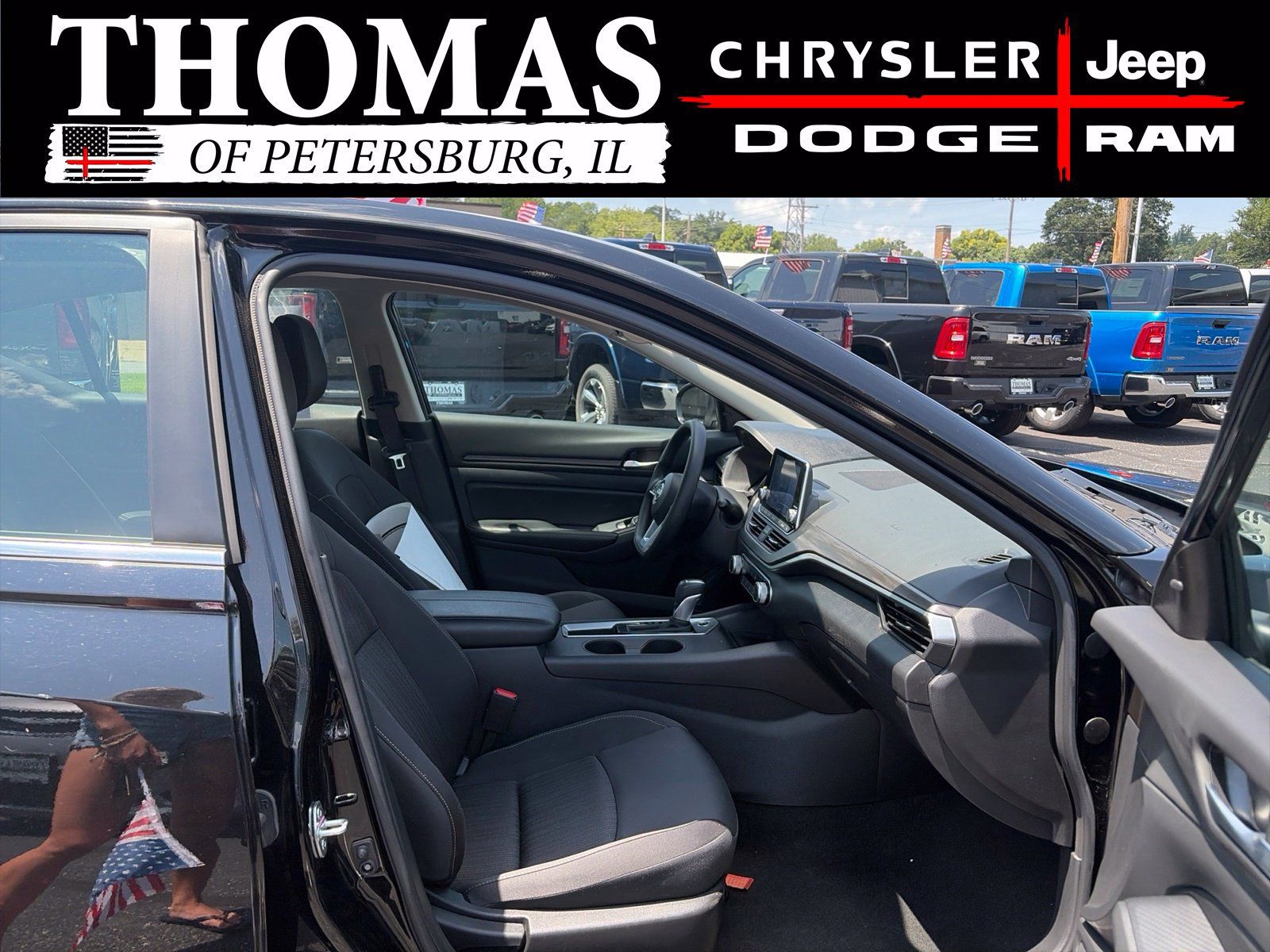 Used 2025 Nissan Altima 2.5 SV FWD image 24