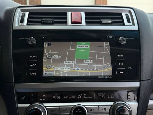 Used 2017 Subaru Outback 2.5i Limited image 22