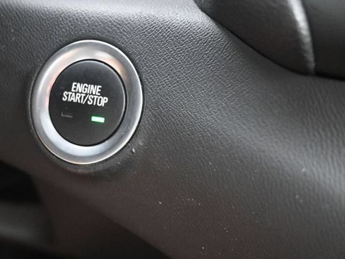 Used 2024 GMC Terrain SLE AWD/4WD image 15