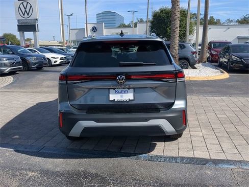 Certified 2025 Volkswagen Tiguan S image 5