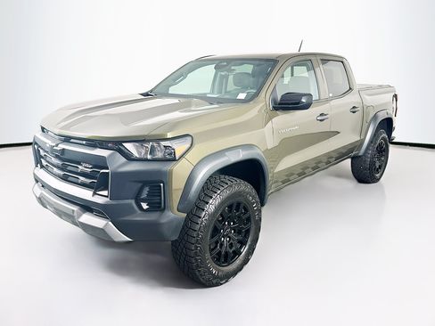 Used 2024 Chevrolet Colorado Trail Boss AWD/4WD image 3