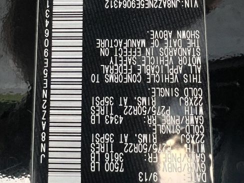 Used 2014 INFINITI QX80 4WD w/ Theater Package image 39