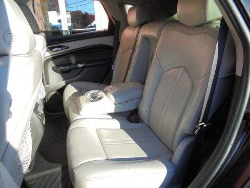 Used 2013 Cadillac SRX Luxury image 14