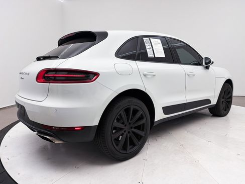 Used 2018 Porsche Macan image 17