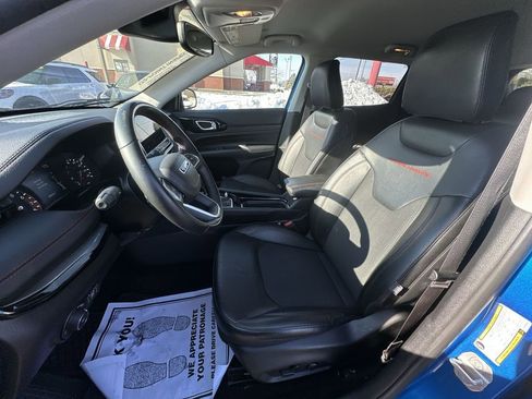 Used 2022 Jeep Compass Trailhawk w/ Trailhawk Convenience Group image 11