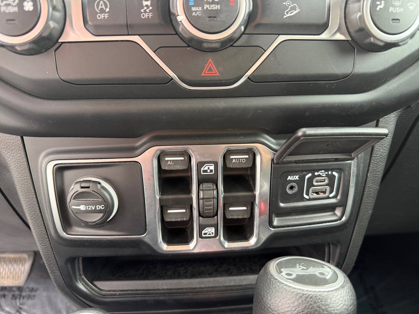 Used 2019 Jeep Wrangler Unlimited Sport S AWD/4WD image 25