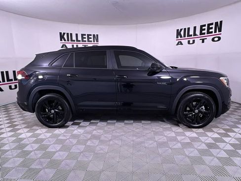 New 2026 Volkswagen Atlas Cross Sport SEL R-Line image 11