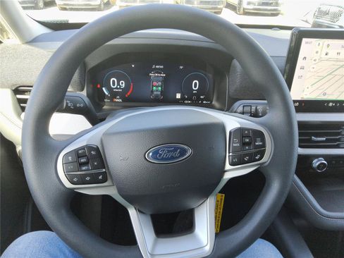 New 2026 Ford Explorer Active RWD image 29