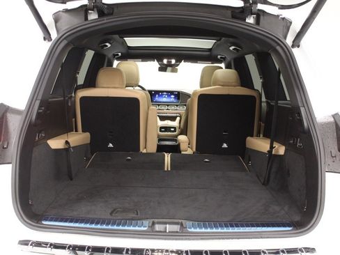 Used 2025 Mercedes-Benz GLS 450 4MATIC image 46