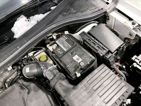 Used 2023 Volkswagen Tiguan SE R-Line image 31