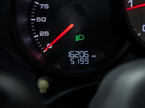 Used 2019 Porsche 718 Cayman GTS image 90